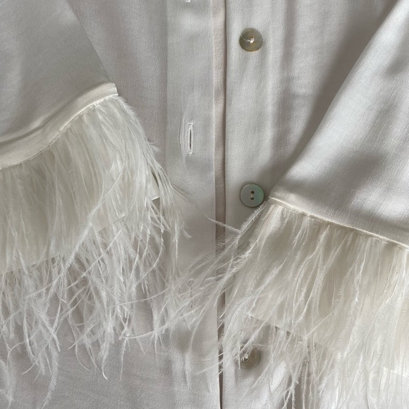 ZARA | Brand new white shirt with feather detail - Picture 4 of 5